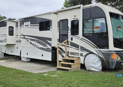 2004 Fleetwood Pace Arrow 37C