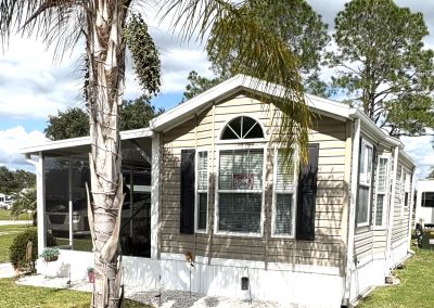 Upscale Park Model in Luxury Resort 06-58